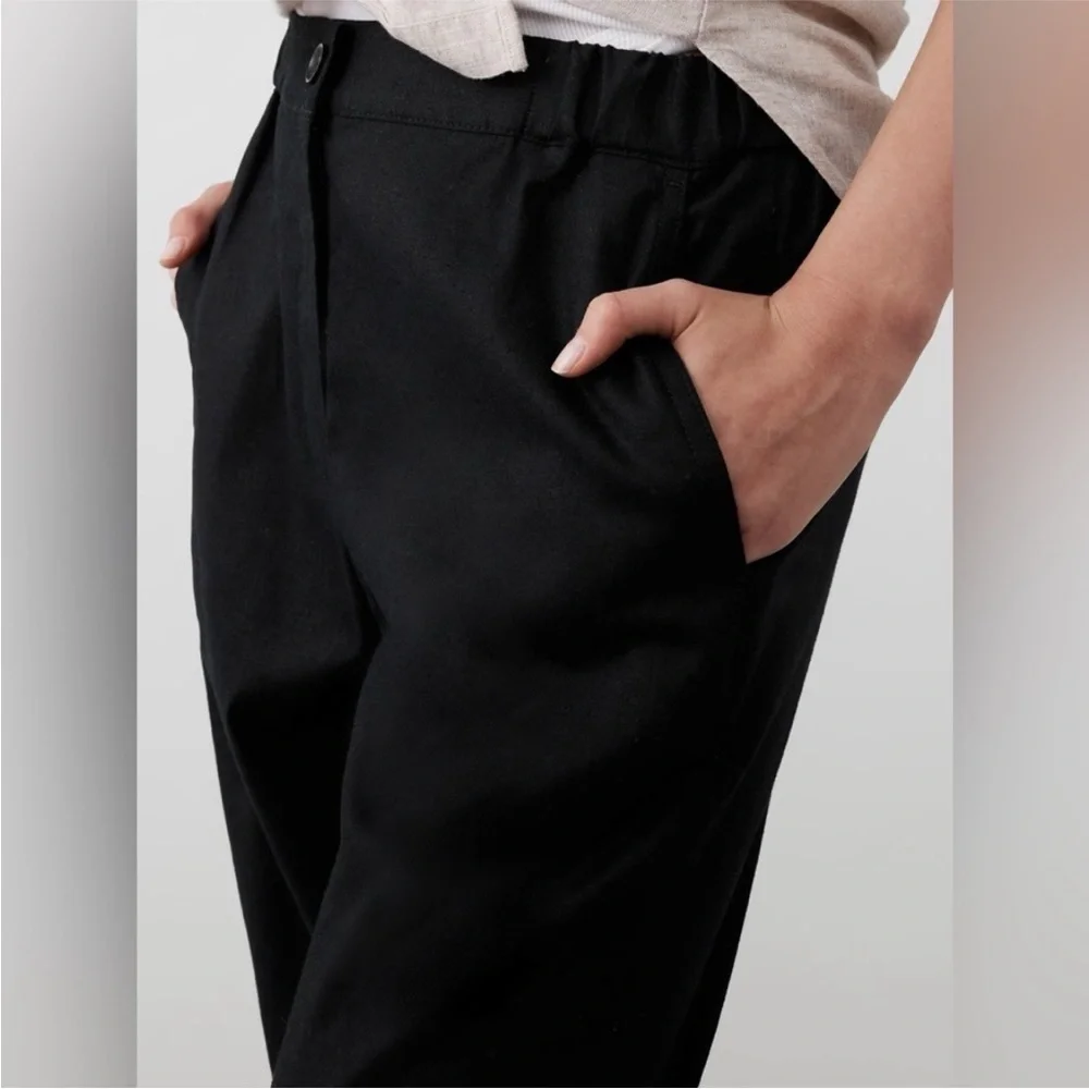 NWT! Banana Republic Navy Tapered Linen-Blend Pull-On Pant - 706574🩷